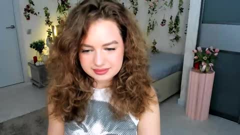 Emma online show from April 2026 04:10:02 PM