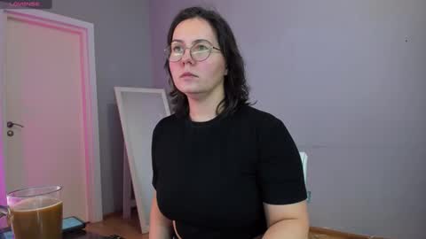 Meera online show from February 2025 12:24:01 PM