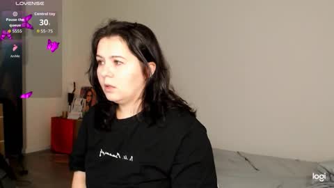 Meera online show from November 2025 05:17:01 PM