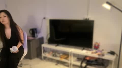 Snapshot of mirafloat chatting on December 2025 09:48:01 AM mirafloat online show from December 2025 09:48:01 AM