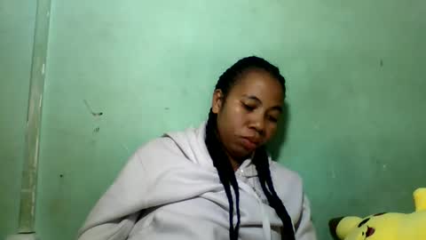 Snapshot of mirah881 chatting on May 2026 06:37:01 PM mirah881 online show from May 2026 06:37:01 PM