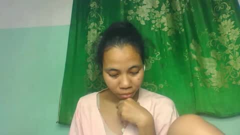 Snapshot of mirah881 chatting on June 2026 07:40:02 PM mirah881 online show from June 2026 07:40:02 PM