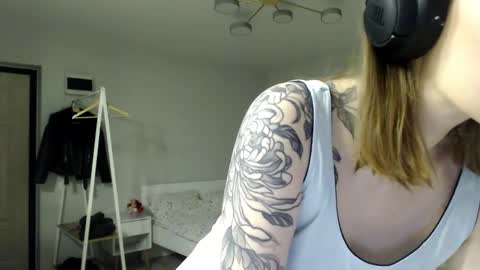 Mira online show from February 2026 07:54:01 PM