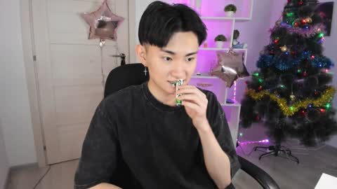              online show from December 2024 03:38:02 AM