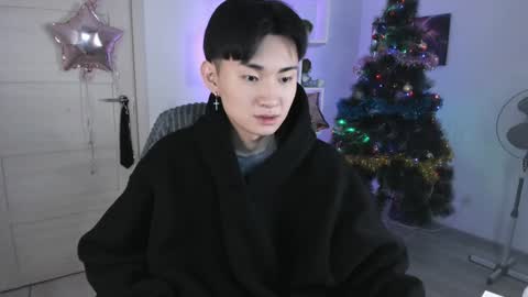              online show from December 2024 08:15:01 PM