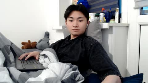              online show from April 2026 05:32:02 PM