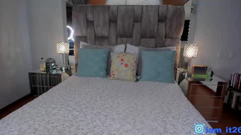 Snapshot of mirandacollins_ chatting on June 2026 02:03:01 AM Miranda online show from June 2026 02:03:01 AM