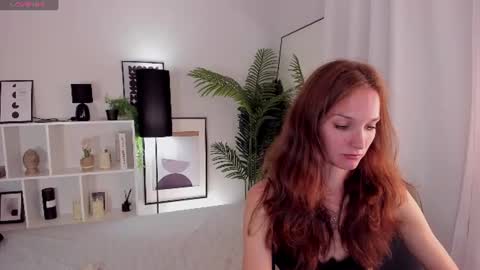 Snapshot of mirandaglow chatting on July 2026 06:00:02 AM Miranda online show from July 2026 06:00:02 AM