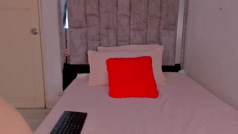 Snapshot of mirandarroxxx chatting on March 2026 01:37:01 PM mirandarroxxx online show from March 2026 01:37:01 PM