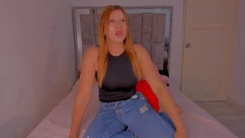 Snapshot of mirandarroxxx chatting on April 2026 04:45:01 PM mirandarroxxx online show from April 2026 04:45:01 PM