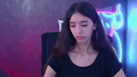 Snapshot of miri_miss chatting on December 2024 01:43:02 PM Miri online show from December 2024 01:43:02 PM