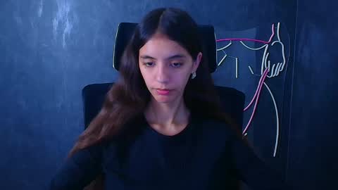 Snapshot of miri_miss chatting on September 2025 12:05:01 PM Miri online show from September 2025 12:05:01 PM