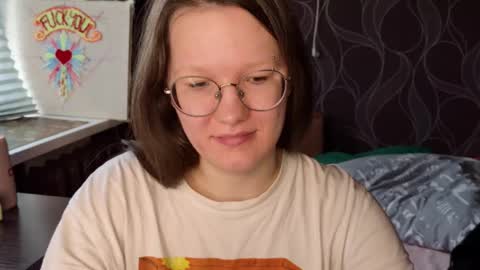 Snapshot of miriamor chatting on October 2025 08:23:01 AM Mira online show from October 2025 08:23:01 AM