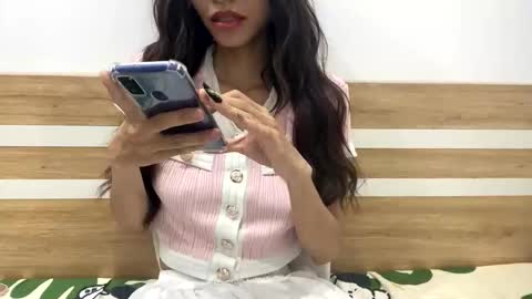 Miriam Schl online show from October 2025 03:40:02 AM