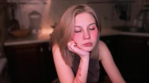 Snapshot of mirrameow chatting on November 2025 07:16:02 PM Mira online show from November 2025 07:16:02 PM