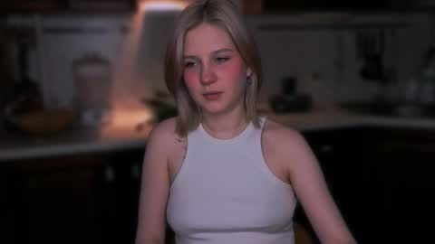 Snapshot of mirrameow chatting on November 2025 01:58:02 PM Mira online show from November 2025 01:58:02 PM