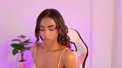 Andrea Thanks guys for the support online show from November 2025 03:23:01 AM