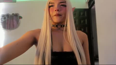 Snapshot of misa___amane chatting on January 2025 06:10:01 PM Misa Independent model online show from January 2025 06:10:01 PM