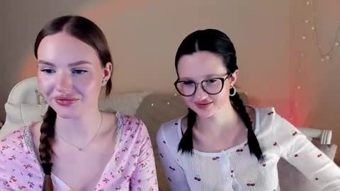 Misha online show from November 2025 04:33:01 PM