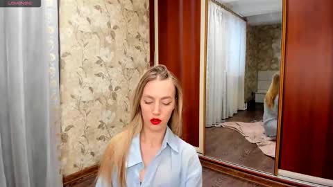 Snapshot of mishapallmer chatting on November 2025 09:23:01 AM mishapallmer online show from November 2025 09:23:01 AM