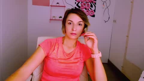 Snapshot of mishelle_blondie chatting on July 2026 11:36:01 AM Mishelle online show from July 2026 11:36:01 AM