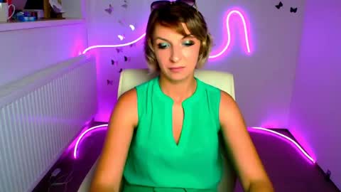 Snapshot of mishelle_blondie chatting on July 2026 11:34:01 AM Mishelle online show from July 2026 11:34:01 AM