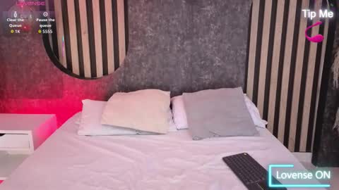 Antonella online show from November 2025 11:43:02 AM