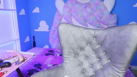 Snapshot of miss___angel chatting on October 2025 06:08:01 PM miss___angel online show from October 2025 06:08:01 PM