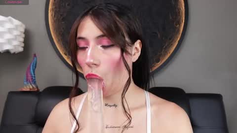 Charlotte online show from April 2026 06:20:01 PM