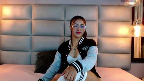 miss_ariss online show from April 2026 03:15:02 AM