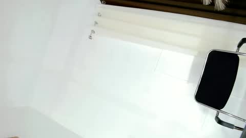 AZUMI online show from September 2025 02:17:02 PM