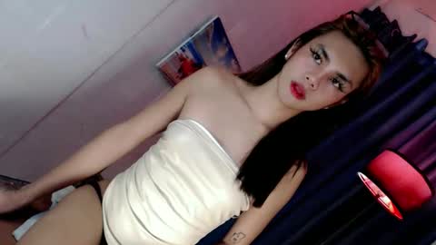 Snapshot of miss_bella69 chatting on October 2025 01:00:02 AM miss_bella69 online show from October 2025 01:00:02 AM