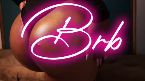 Snapshot of miss_brunette_ chatting on May 2026 01:46:02 AM lucy 3 online show from May 2026 01:46:02 AM