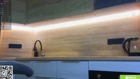 Sandy online show from April 2026 12:57:01 AM