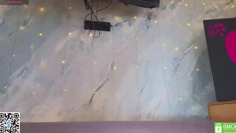 Snapshot of miss_bubbles chatting on June 2026 01:07:02 AM Sandy online show from June 2026 01:07:02 AM
