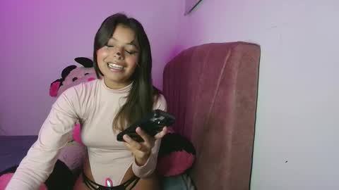 miss_chellsea online show from October 2025 12:35:01 AM