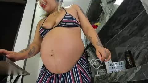 Snapshot of miss_danika chatting on April 2026 12:29:02 PM Danika online show from April 2026 12:29:02 PM