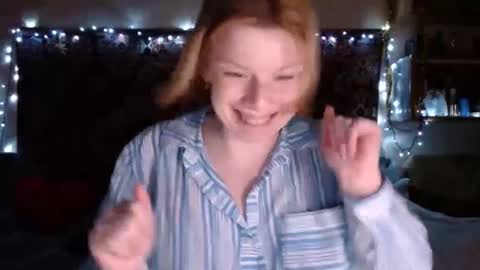 Snapshot of miss_elistia_ chatting on December 2024 04:27:02 PM Elis online show from December 2024 04:27:02 PM