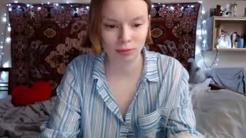 Snapshot of miss_elistia_ chatting on February 2025 12:06:02 PM Elis online show from February 2025 12:06:02 PM