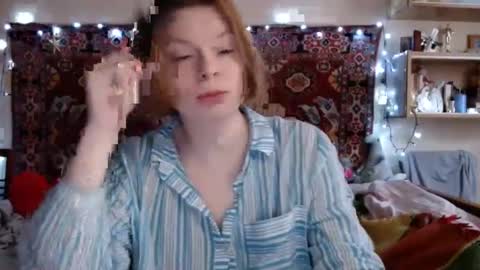 Snapshot of miss_elistia_ chatting on February 2025 12:14:02 PM Elis online show from February 2025 12:14:02 PM