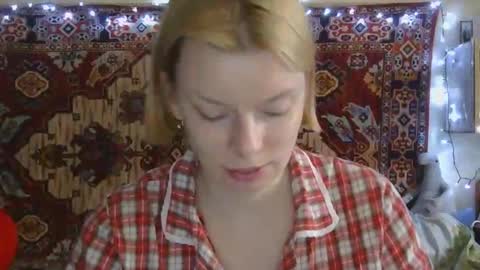 Snapshot of miss_elistia_ chatting on October 2025 11:07:01 AM Elis online show from October 2025 11:07:01 AM