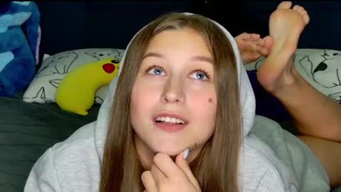 Emily online show from November 2025 05:22:01 PM