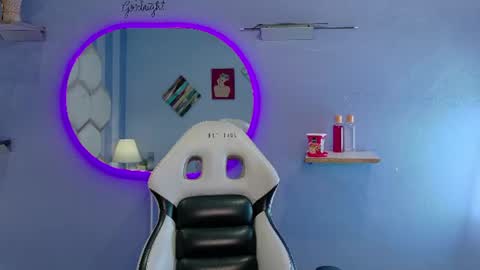 Snapshot of miss_evans_ chatting on June 2026 09:13:01 PM miss_evans_ online show from June 2026 09:13:01 PM