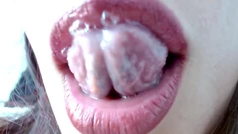 Miss Evoleth online show from March 2025 05:50:01 PM