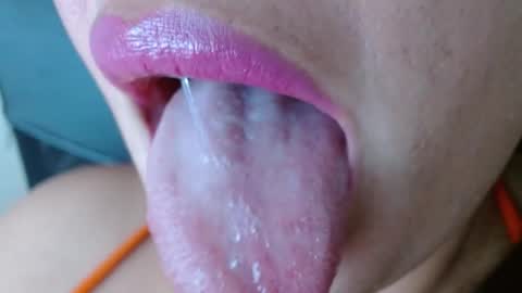 Snapshot of miss_evoleth2 chatting on May 2026 05:53:01 PM Miss Evoleth online show from May 2026 05:53:01 PM
