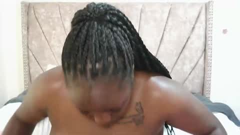 miss_godess online show from November 2025 09:37:01 AM