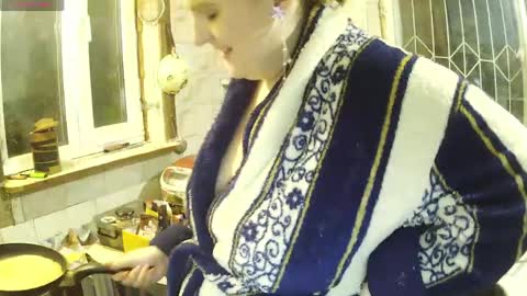 Miss Iriss online show from May 2026 07:30:02 PM