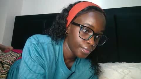 Snapshot of miss_jamilla255 chatting on June 2026 06:01:01 AM SensuElle WHAT I DONT SHOW HERE... YOULL ONLY SEE IN PRIVATE online show from June 2026 06:01:01 AM