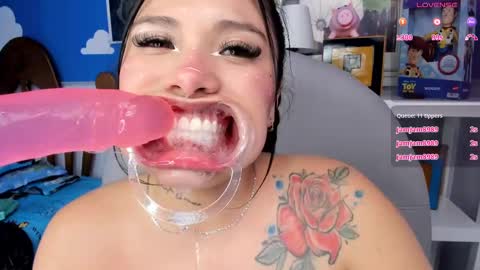 Snapshot of miss_keisi chatting on February 2025 09:25:01 PM Keisi online show from February 2025 09:25:01 PM