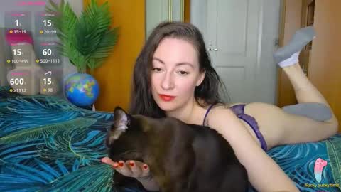 Laura online show from September 2025 11:21:02 AM